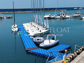 Berth for sailing yachts